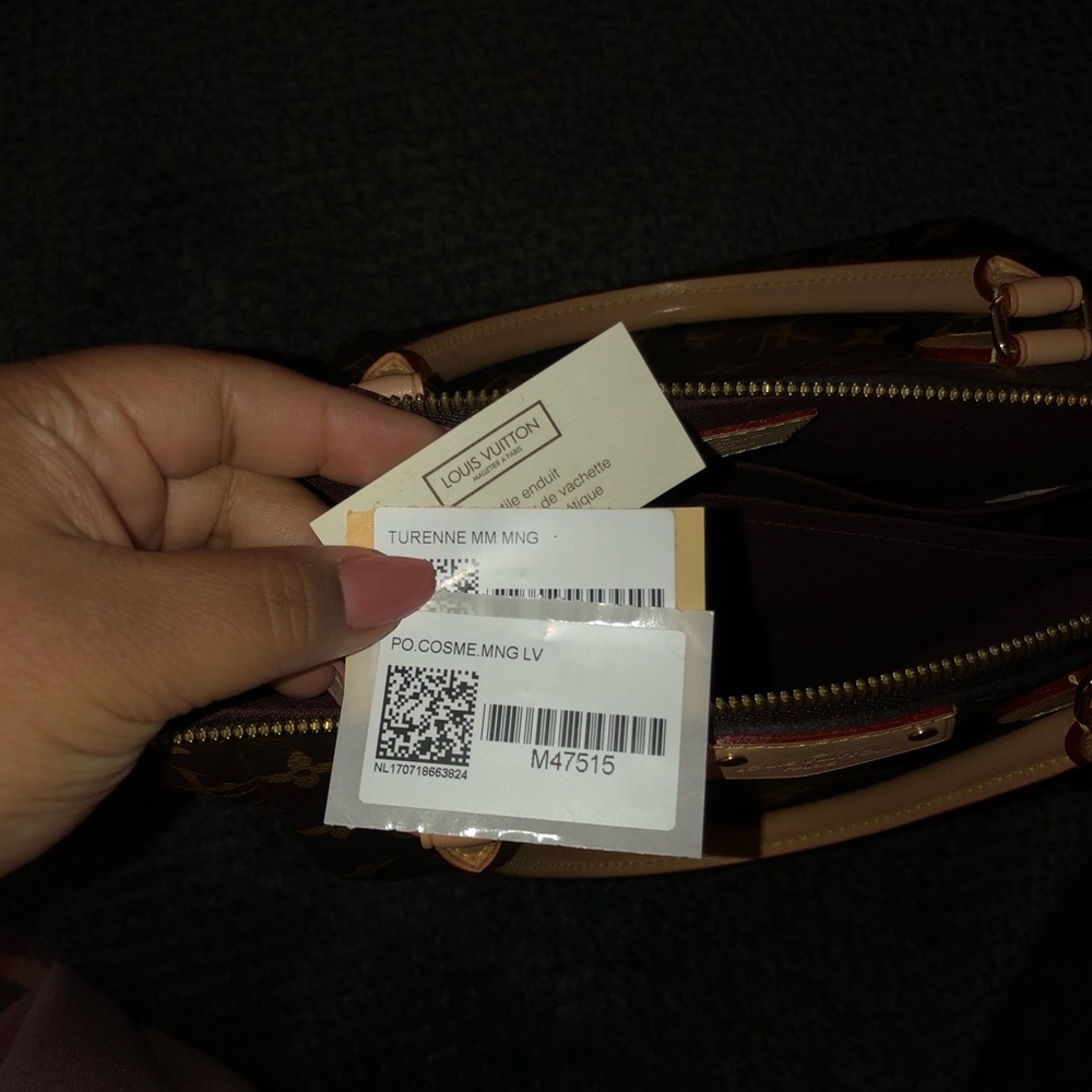 Authentic LOUIS Vuitton TURENNE MM ♥️NO TRADES♥️ - Picture 7 of 7
